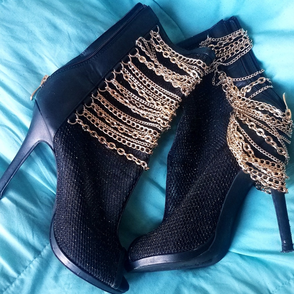 Open toe Chain Boots